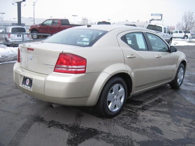 Dodge Avenger 2010 photo 3