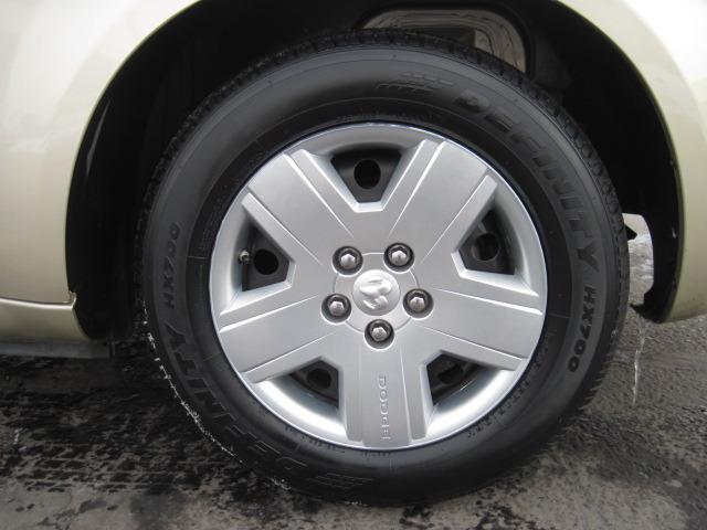 Dodge Avenger 2010 photo 4