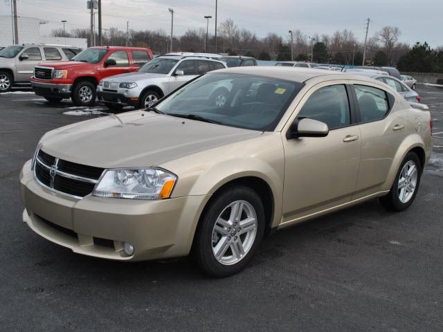 Dodge Avenger SLT 25 Sedan