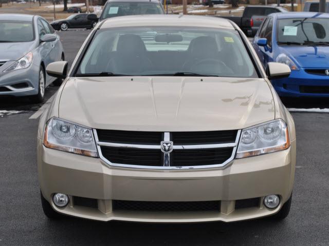 Dodge Avenger 2010 photo 3