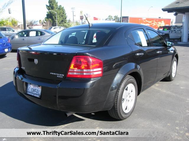 Dodge Avenger 2010 photo 3