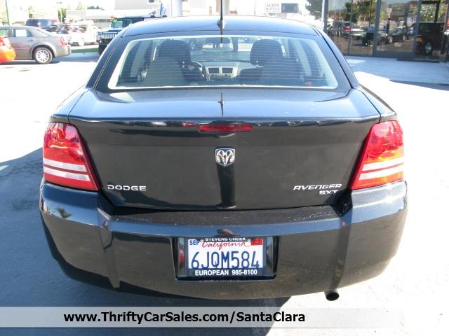 Dodge Avenger 2010 photo 4