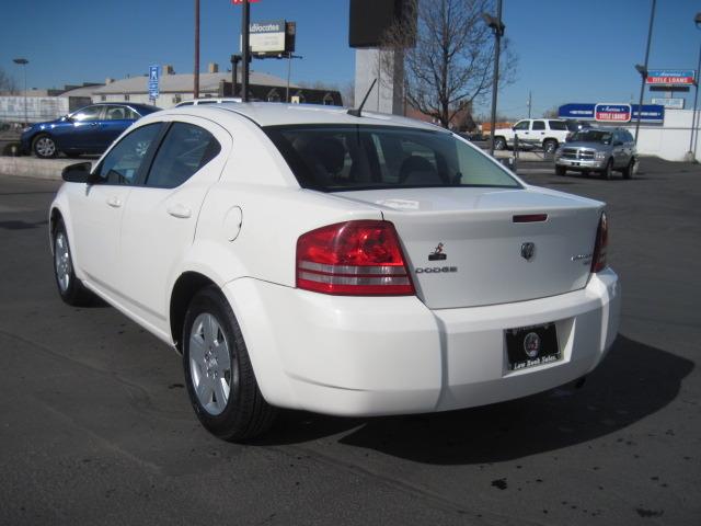Dodge Avenger 2010 photo 2