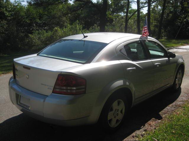 Dodge Avenger 2010 photo 2