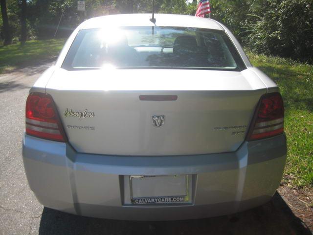 Dodge Avenger 2010 photo 3