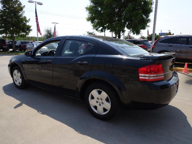 Dodge Avenger 2010 photo 3