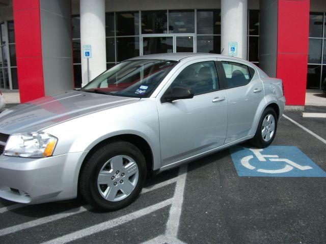 Dodge Avenger 2010 photo 1