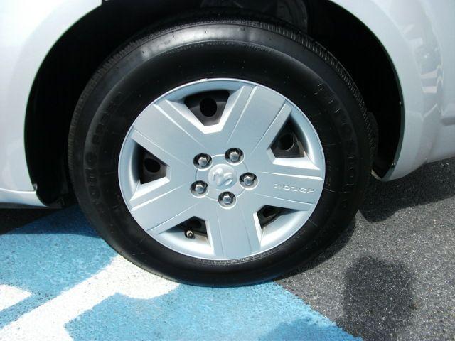 Dodge Avenger 2010 photo 2