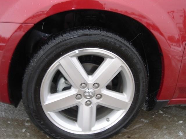 Dodge Avenger 2010 photo 2