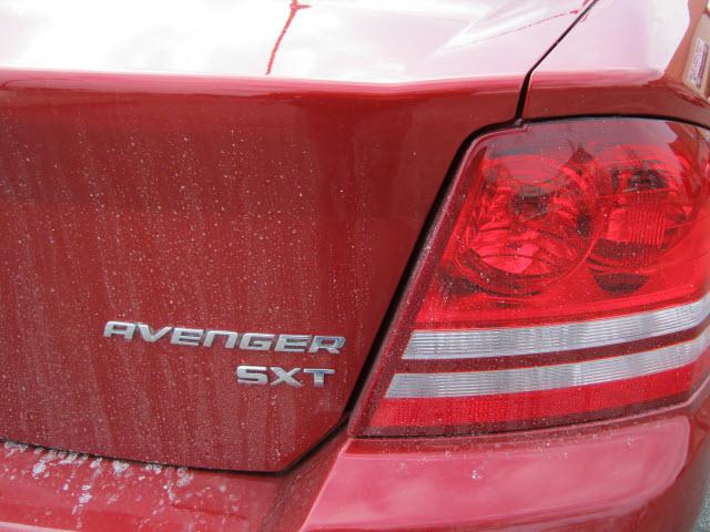 Dodge Avenger 2010 photo 3