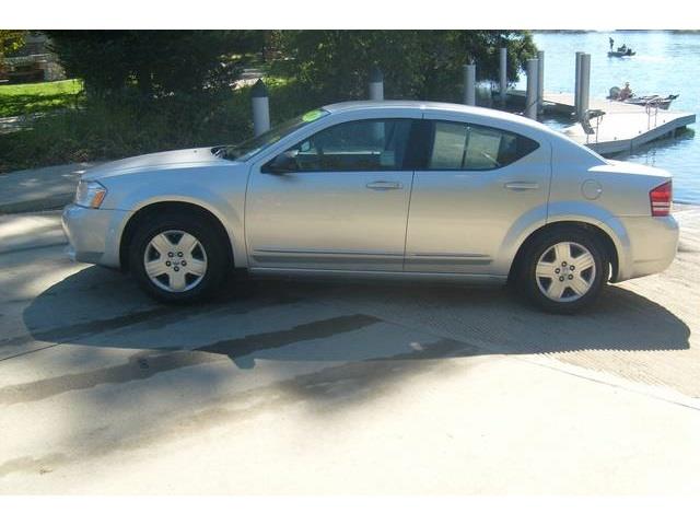 Dodge Avenger 2010 photo 3