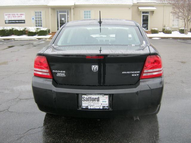Dodge Avenger 2010 photo 3