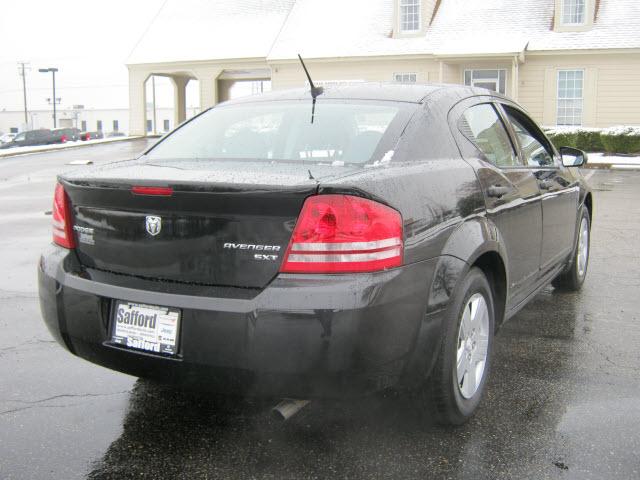 Dodge Avenger 2010 photo 4