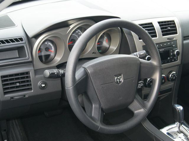 Dodge Avenger 2010 photo 2