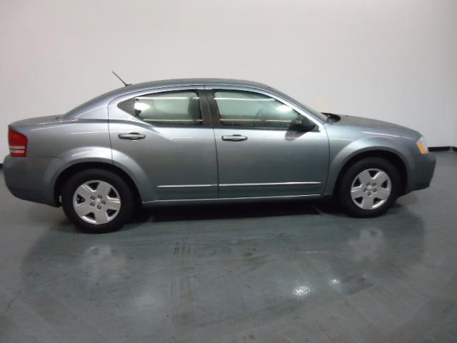 Dodge Avenger 2010 photo 1