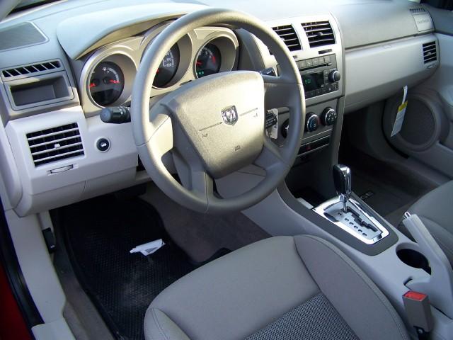 Dodge Avenger 2010 photo 3