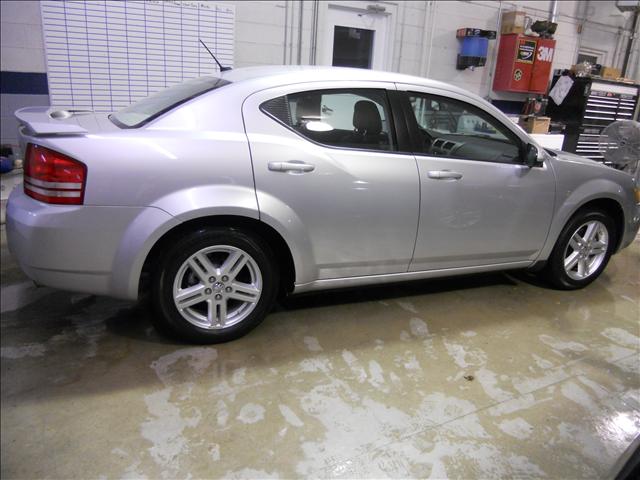 Dodge Avenger 2010 photo 3
