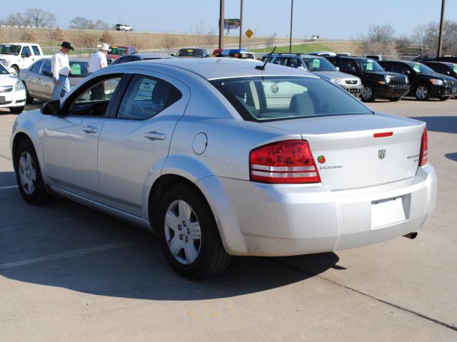 Dodge Avenger 2010 photo 3