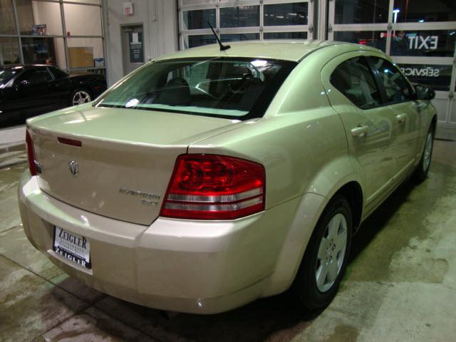 Dodge Avenger 2010 photo 4