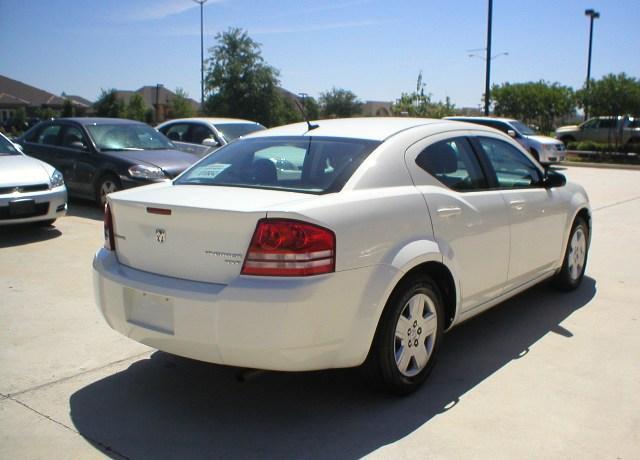 Dodge Avenger 2010 photo 1