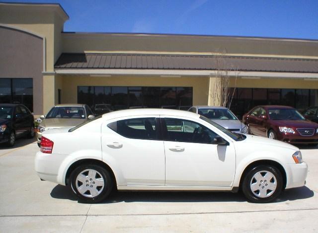 Dodge Avenger 2010 photo 3