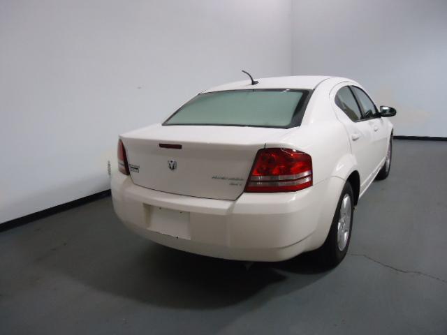 Dodge Avenger 2010 photo 1