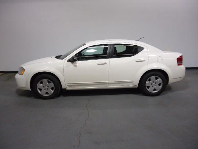 Dodge Avenger 2010 photo 3