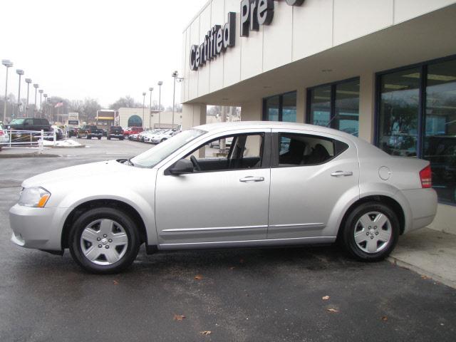 Dodge Avenger 2010 photo 1