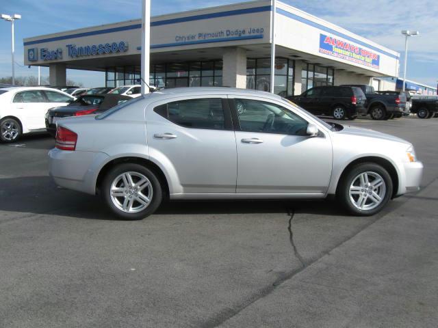 Dodge Avenger 2010 photo 2