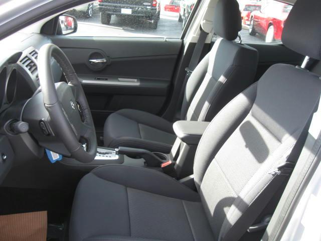 Dodge Avenger 2010 photo 4