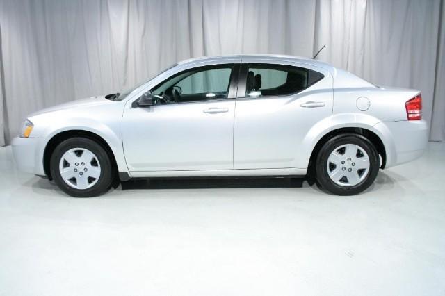 Dodge Avenger 2010 photo 2