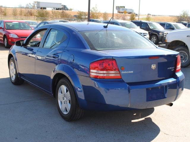 Dodge Avenger 2010 photo 3