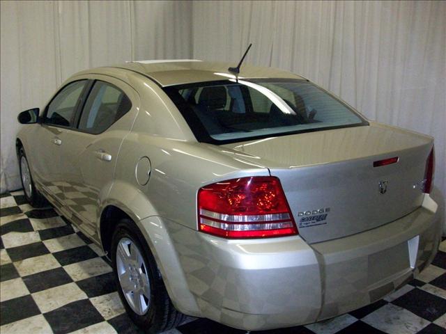 Dodge Avenger 2010 photo 3