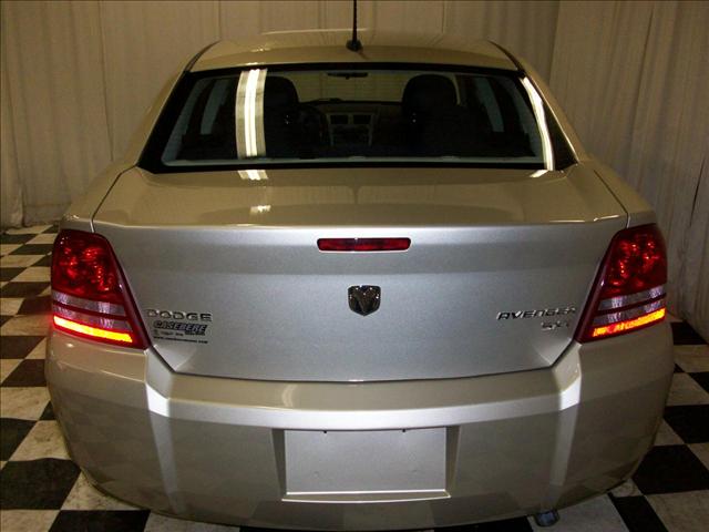 Dodge Avenger 2010 photo 4