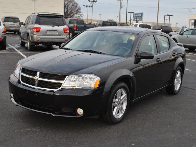 Dodge Avenger SLT 25 Sedan