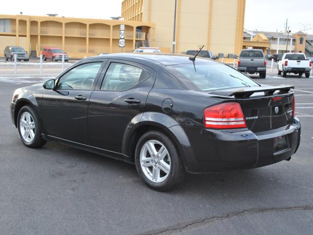 Dodge Avenger 2010 photo 2