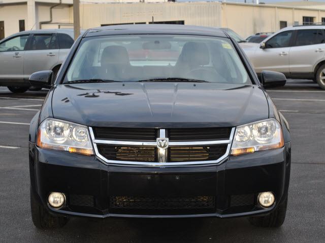 Dodge Avenger 2010 photo 3
