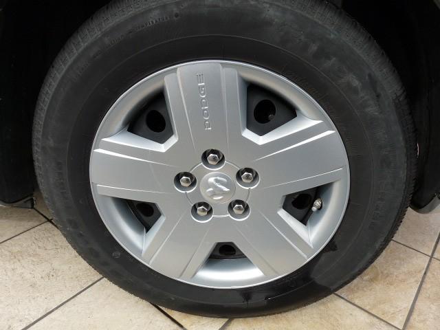 Dodge Avenger 2010 photo 3