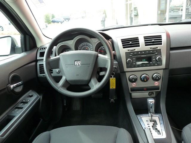 Dodge Avenger 2010 photo 5
