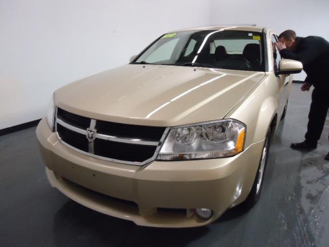 Dodge Avenger 2010 photo 3