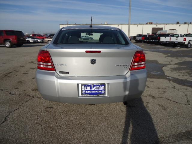Dodge Avenger 2010 photo 5