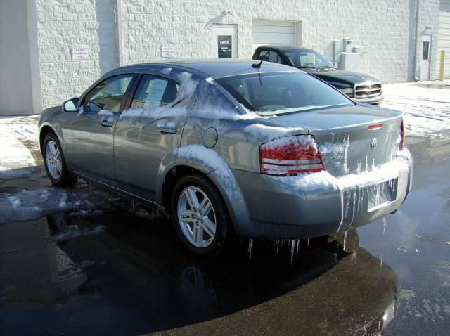Dodge Avenger 2010 photo 2