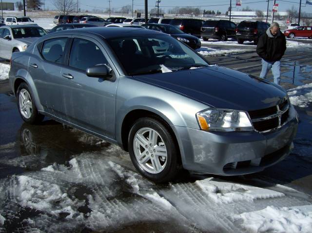 Dodge Avenger 2010 photo 4