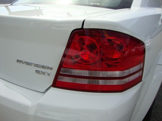 Dodge Avenger S Sedan