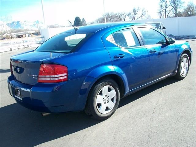 Dodge Avenger 2010 photo 3