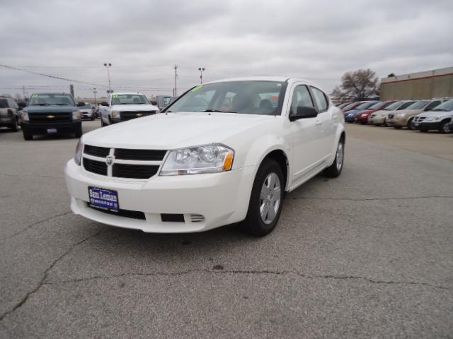 Dodge Avenger 2010 photo 2