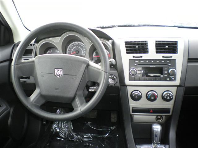 Dodge Avenger 2010 photo 4