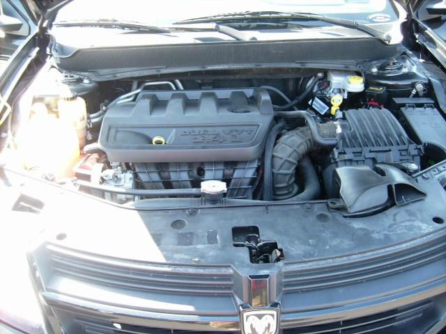 Dodge Avenger 2010 photo 2