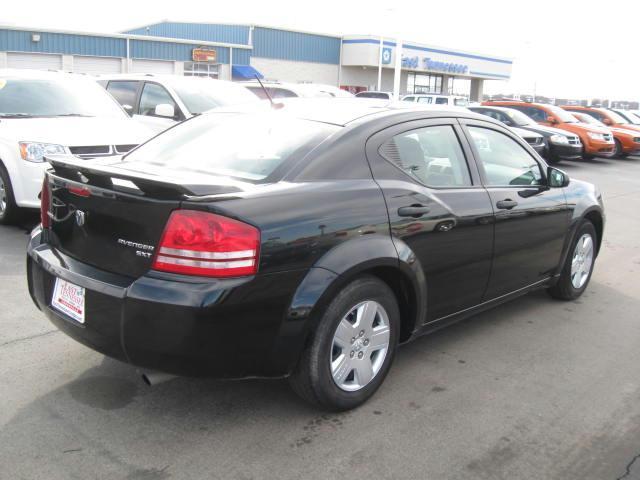 Dodge Avenger 2010 photo 3