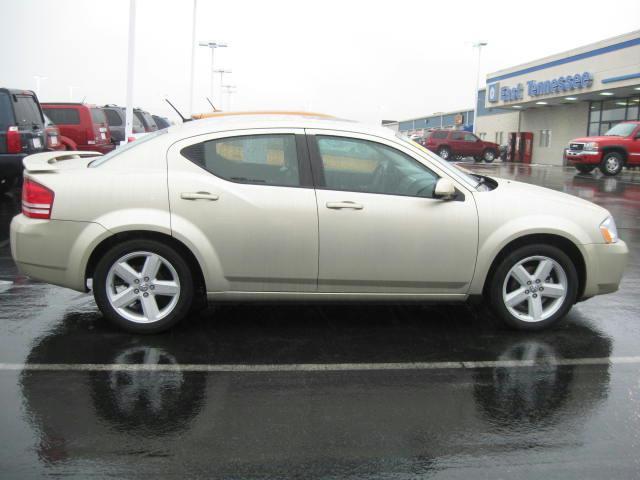 Dodge Avenger 2010 photo 3